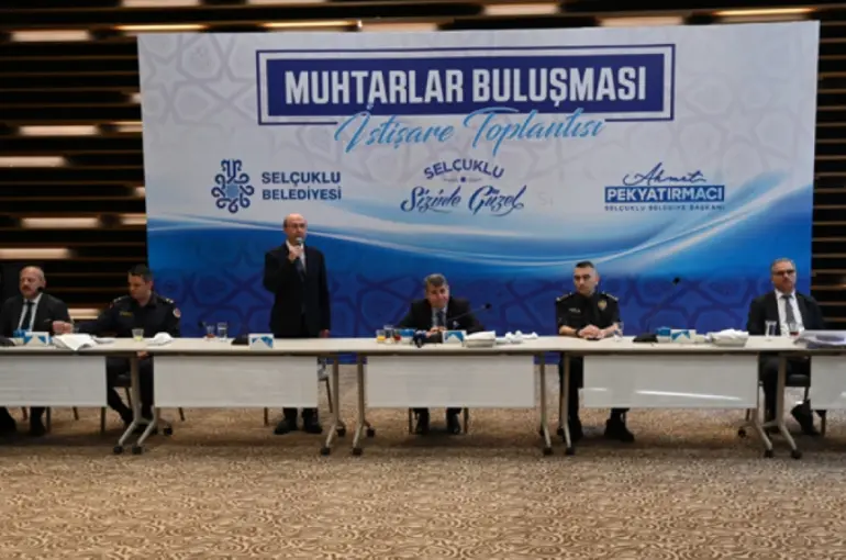 Başkan Ahmet Pekyatırmacı Selçuklu Muhtarlarıyla Bir Araya Geldi!