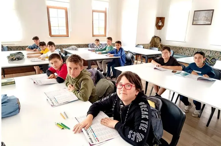 Başkan Altay Genç KOMEK’e Katılan Tüm Öğrencilere Keyifli Bir Tatil Diledi