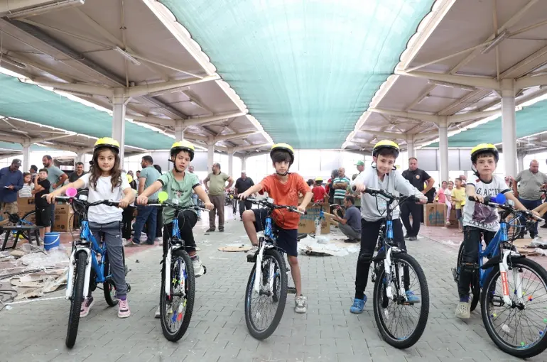 Başkan Altay: “Güle Oynaya Camiye Gel Projesi’nde Bisiklet Dağıtımı Başladı”