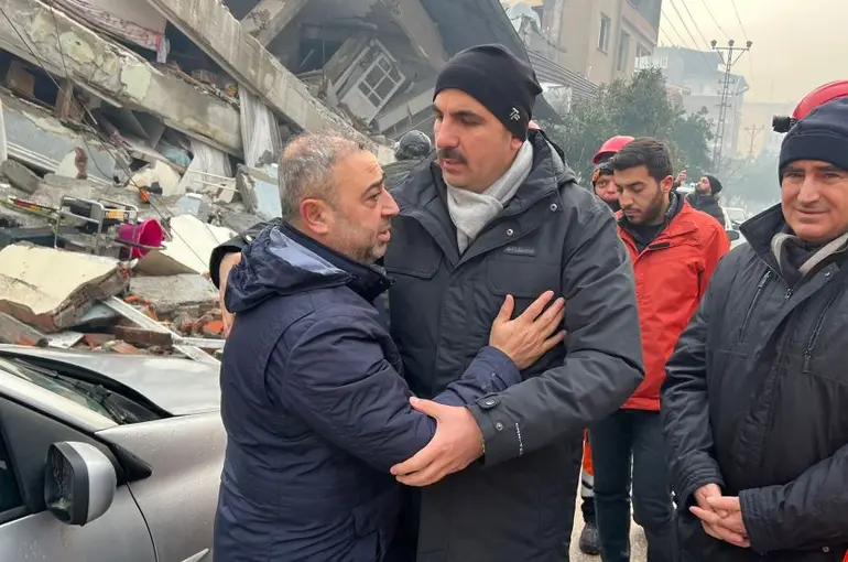 Başkan Altay: “Hatay ve Tüm Deprem Bölgesi Hiçbir Zaman Yalnız Kalmayacak”