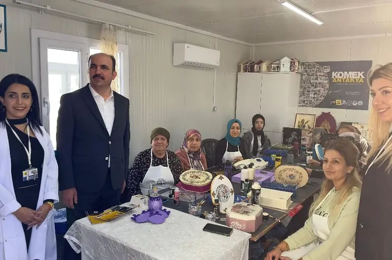 Başkan Altay Hatay’da Depremzede Vatandaşlarla Buluştu