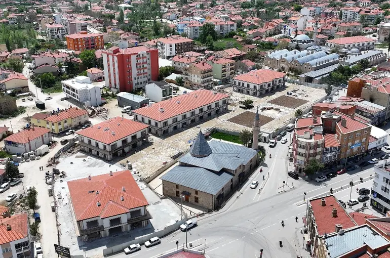 Başkan Altay: “Ilgın Osmanlı Kent Meydanı Dönüşümü Projesi’nde Sona Yaklaştık” 