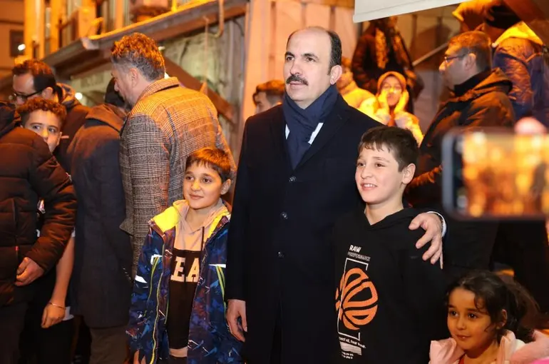 Başkan Altay Regaip Kandili’ni Konyalılarla Birlikte İhya Etti