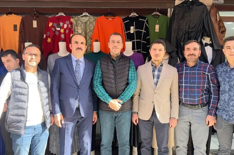 Başkan Altay Şehir Merkezinde Esnafları Ziyaret Etti