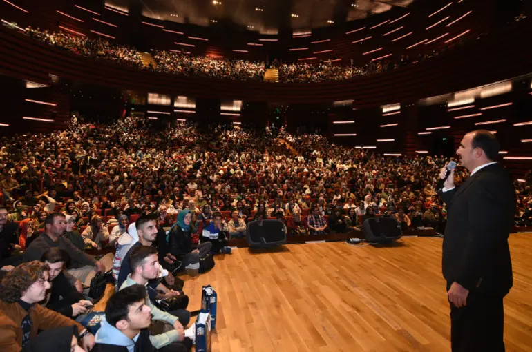 Başkan Altay Üniversite Tercihi Yapacak Öğrencileri Konya’ya Davet Etti