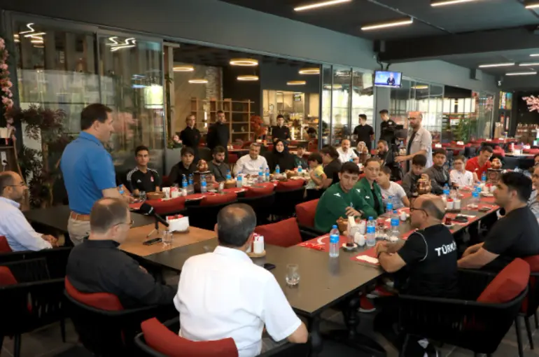 Başkan Hasan Kılca, Karatay’ın Başarılı Sporcularıyla Buluştu