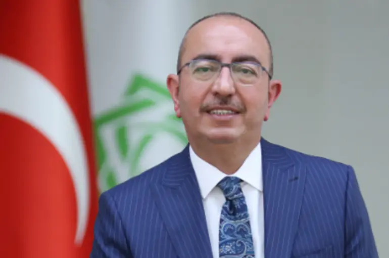 Başkan Kavuş; “Bu Kutlu Gecenin Yeryüzünde Barışa Ve Berekete Yeni Kapılar Açmasını Niyaz Ediyorum”