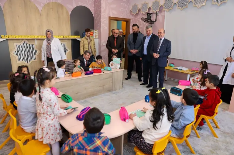 Başkan Pekyatırmacı, Sanat ve Tasarım Atölyesi ile Hatice Hatun Çocuk Mektebi’ni Ziyaret Etti