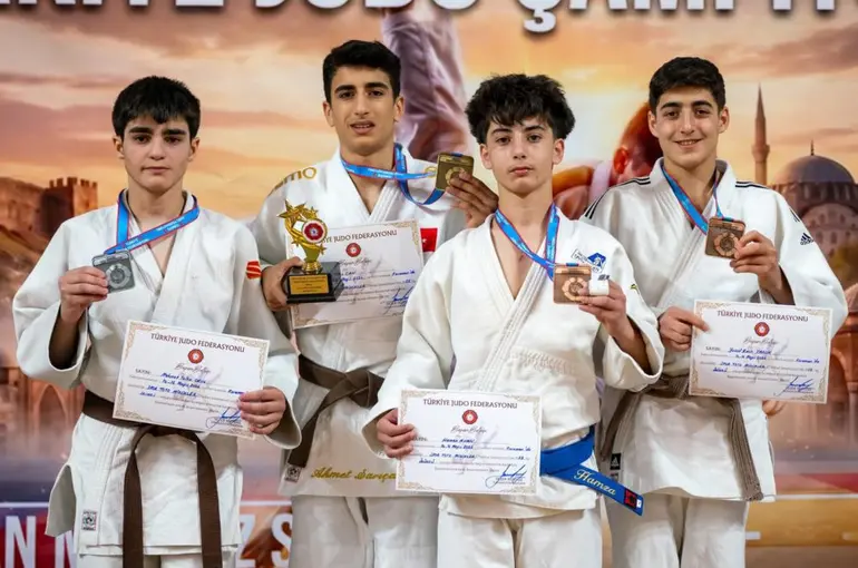 Bisiklet ve Judo Branşlarında Konya Büyükşehir'e Madalya Yağmuru