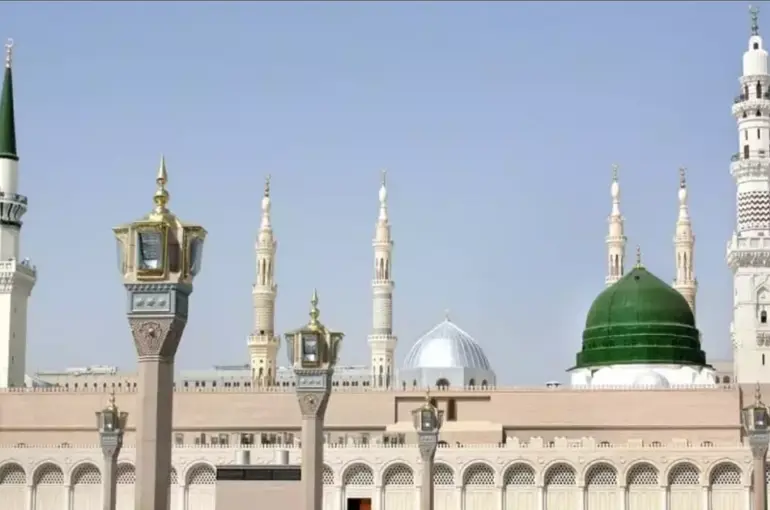 Bu Gece Mevlid Kandili! Peki, Peygamber Efendimizi nasıl Sevmeli ve Anlamalıyız?