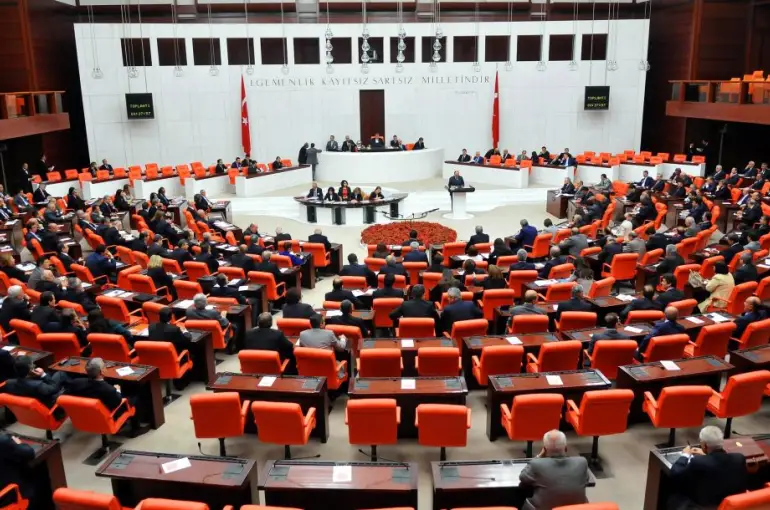 Çocuk suçlarında yeni dönem başladı! Ebeveynlere hapis cezası geliyor