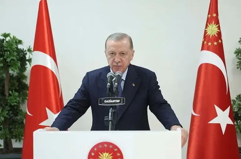 Cumhurbaşkanı Erdoğan Deprem Konutları Kura ve Anahtar Teslim Töreni'ne katıldı.