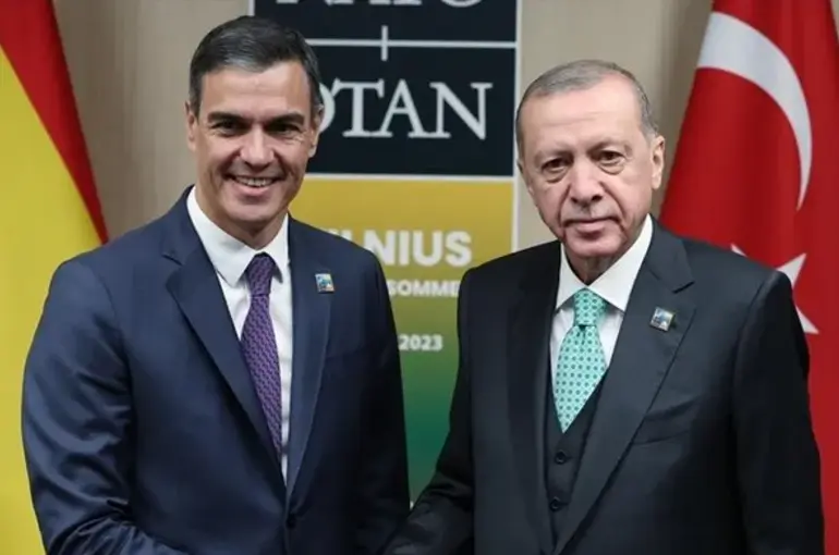 Cumhurbaşkanı Erdoğan İspanya Başbakanı Sanchez ile görüştü!