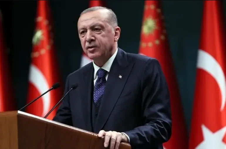 Cumhurbaşkanı Erdoğan: Öğretmenlerimize karşı şiddet olaylarına asla sessiz kalmadık, kalmayacağız!