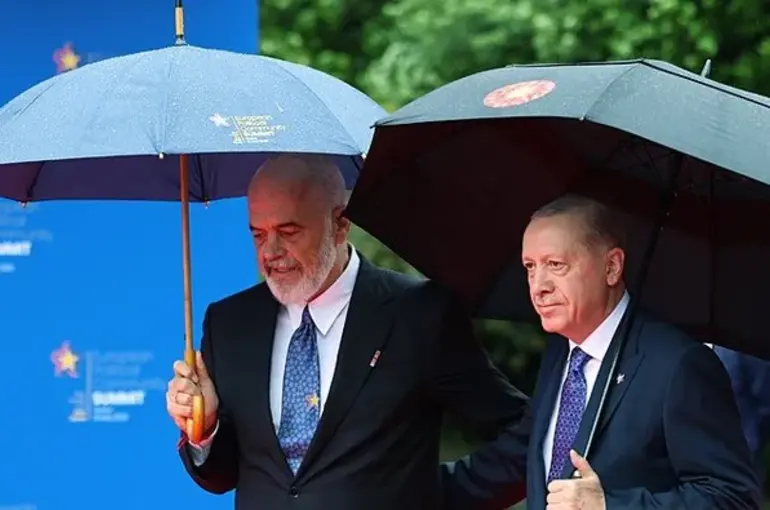 CUMHURBAŞKANI ERDOĞAN’DAN “ADİL DÜNYA” VURGUSU!