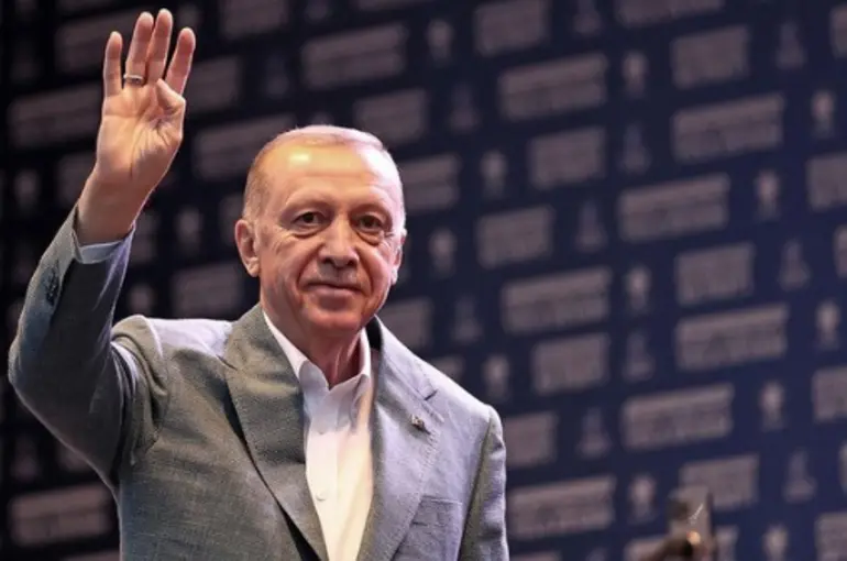 Cumhurbaşkanı Erdoğan'dan seçim mesajı: Aşkla çalışmaya devam edeceğiz