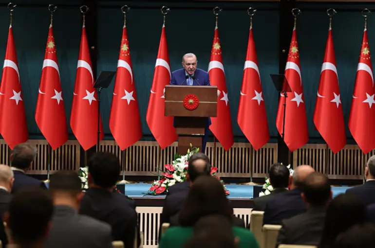 Cumhurbaşkanlığı Kabinesi Yoğun Gündemle Toplanıyor
