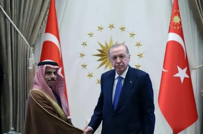 Cumhurbaşkanlığı Külliyesi’nde Kritik Görüşme