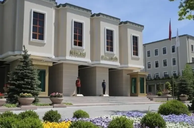 "Depremzedelerin seçimden sonra kaldıkları otelden çıkarılma girişimi" iddiasına soruşturma