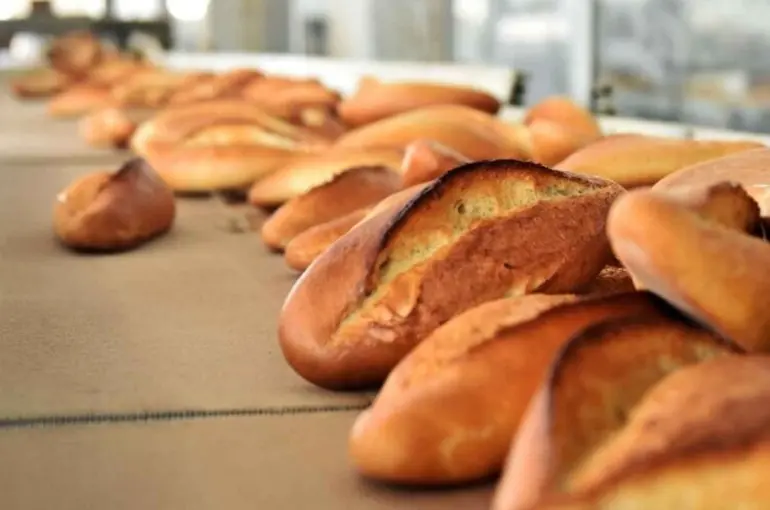 Ekmeğe Konya'da yine zam geldi