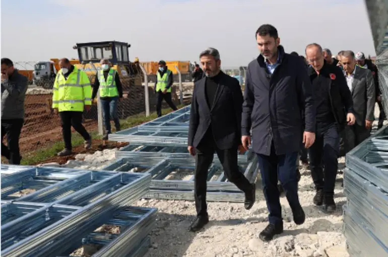 Esnaflar için geçici iş yerleri hazırlanıyor