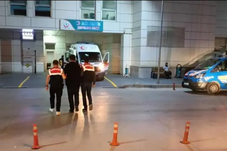 Fetö Üyesi Albay Şaban Demiraslan Aksaray’da Düzenlenen Operasyonla Saklandığı Evde Yakalandı