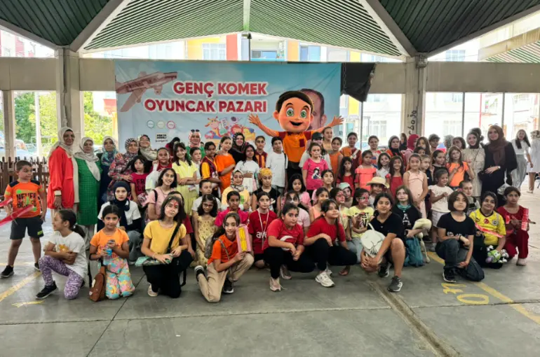 Genç KOMEK 2. El Oyuncak Pazarı ile Çocuklara Çevre Bilinci Aşılandı