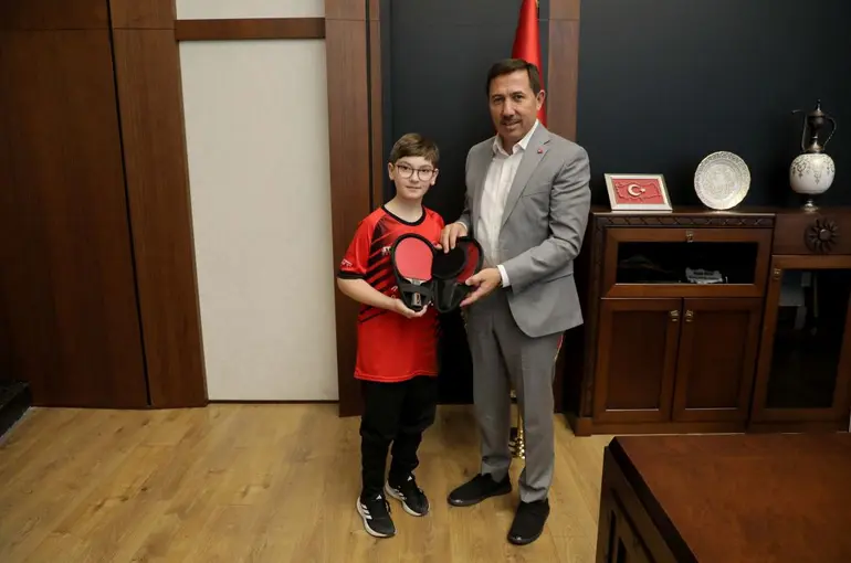 Hasan Kılca: “Avrupa İkincisi Tahir Efe’nin çalışma azmi örnek olmalı”