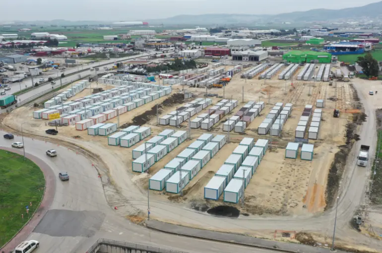 Hatay’daki Konya Konteyner Kentte 349 Konteynerin Yerleşimi Tamamlandı