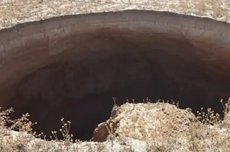 İç Anadolu’da Obruk Tehlikesi Büyüyor!Uzmanlardan Acil Su Yönetimi Uyarısı!