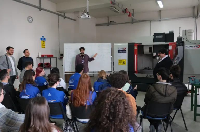 Kapsül Teknoloji Platformu 8 Ülkeden 50 Gence Girişimcilik Eğitimi Verdi