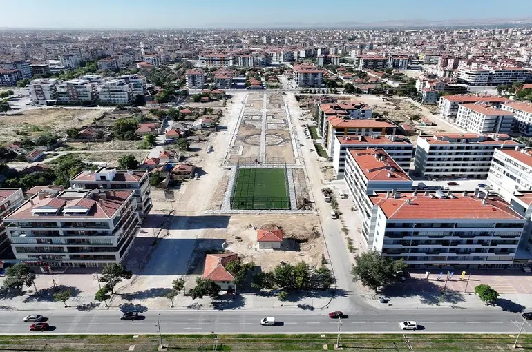 Karatay Belediyesi’nden Çimenlik Mahallesine Dev Park!