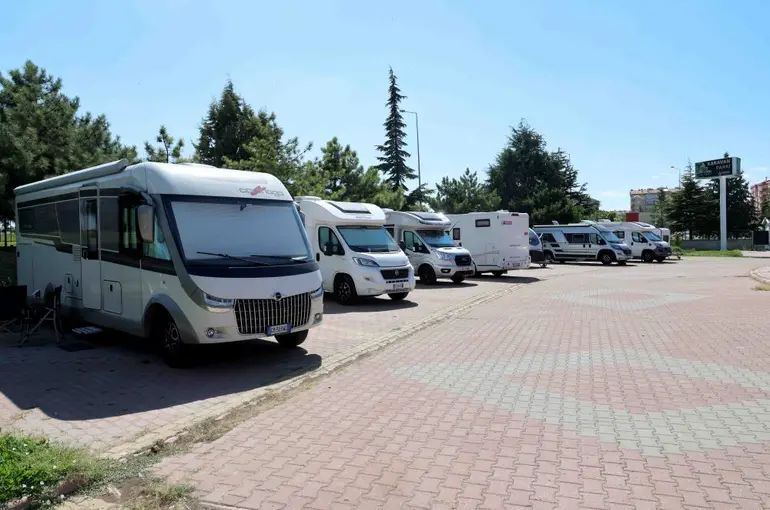 Karatay Karavan Parkı yerli ve yabancı turistlerin gözdesi oldu