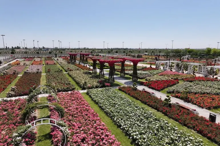Karatay Mevlana Gül Parkı Kapılarını Ziyaretçilerine Açtı