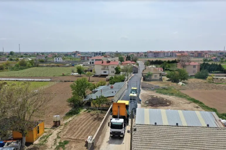 Karatay’da Asfalt Çalışmaları Sürüyor