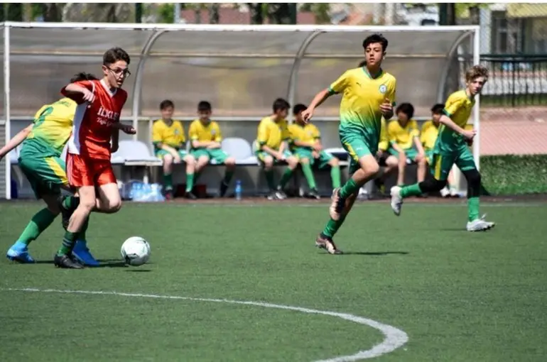 Karatay’da “Ortaokullar Arası Dostluk ve Kardeşlik Futbol Turnuvası” başladı