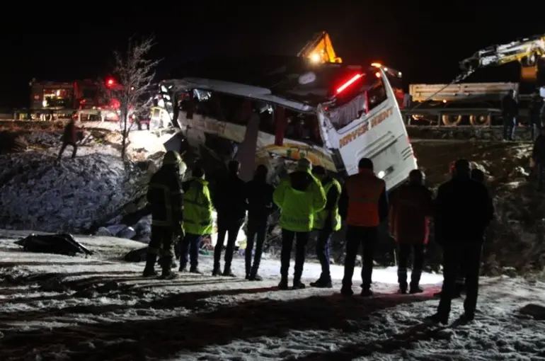 Kayseri’den acı haber! Otobüs kazası meydana geldi 4 ölü! 
