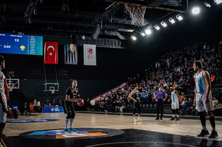 Konya Büyükşehir Belediyespor Finalde