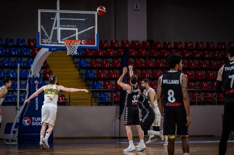 Konya Büyükşehir Belediyespor Play-Off’ta