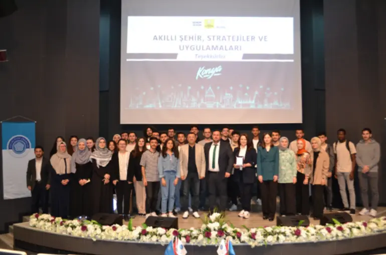 Konya Büyükşehir Mühendislik Öğrencilerine “Akıllı Şehir, Stratejiler ve Uygulamaları” verdi