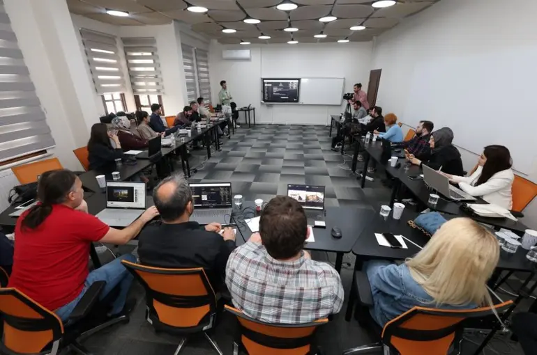 Konya Büyükşehir’de Personele Yapay Zekâ Destekli Mesleki Gelişim Eğitimi