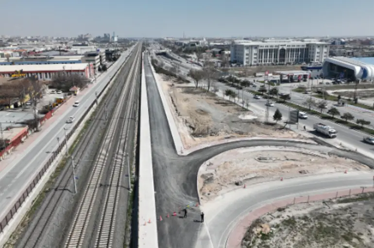Konya Büyükşehir’den Demiryolu Caddesi’nde Trafiği Rahatlatacak Düzenlemeler