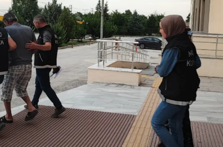 Konya Emniyeti Narkotik ekipleri zehir tacirlerine göz açtırmıyor