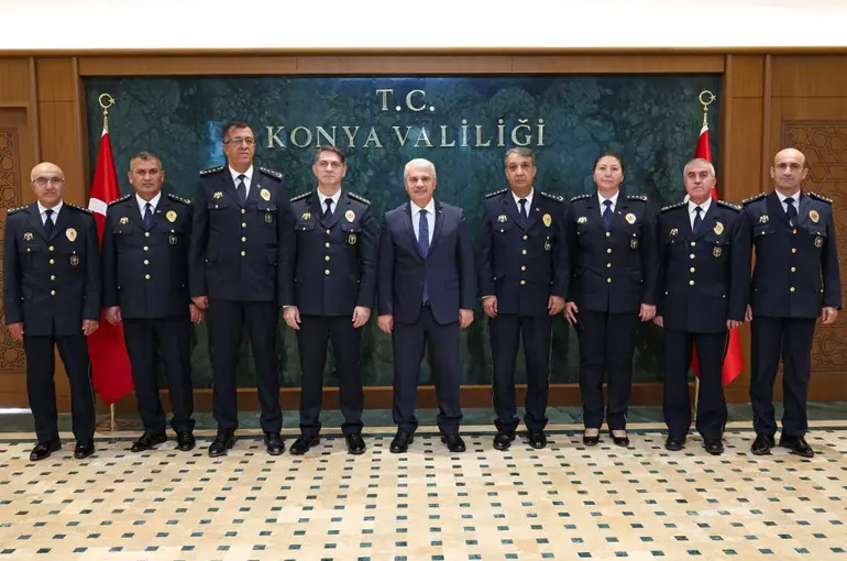 Konya Emniyeti’nde Görev Değişimi: Terfi Eden Müdürlerden Vali Akın’a Veda Ziyareti!