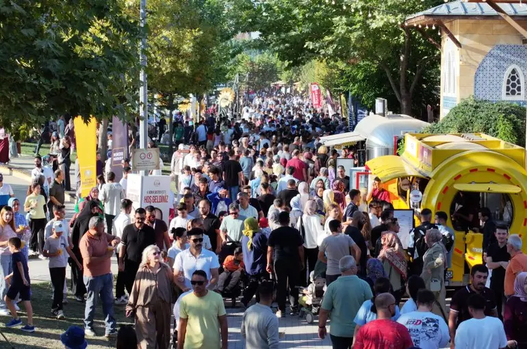 Konya GastroFest’e Rekor İlgi! Yüz Binlerce Kişi Akın Etti