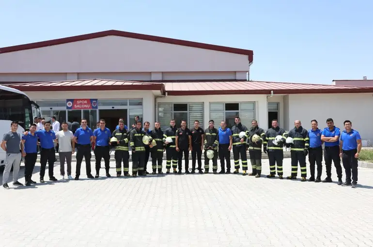 Konya İtfaiyesi'nden Ereğli Cezaevi Personeline Yangın Eğitimi ve Acil Durum Tatbikatı