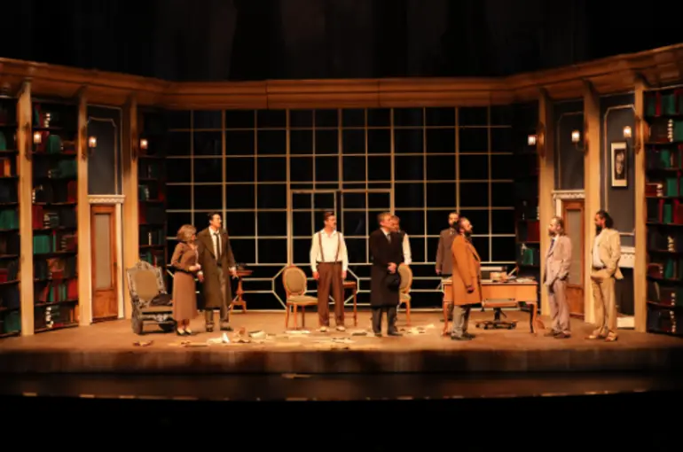 Konya Şehir Tiyatrosu, Üstad Necip Fazıl’ı “Bir Adam Yaratmak” Eserini Sahneleyerek Andı