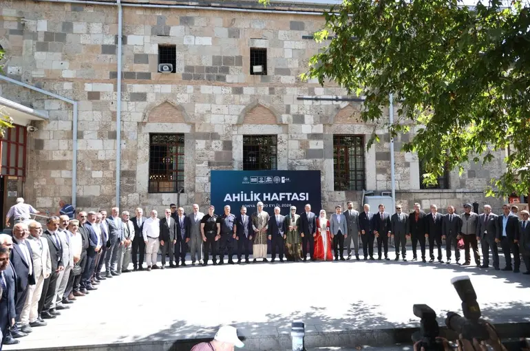 Konya’da Ahilik Haftası Coşkusu: Yılın Ahileri Ödüllerini Aldı