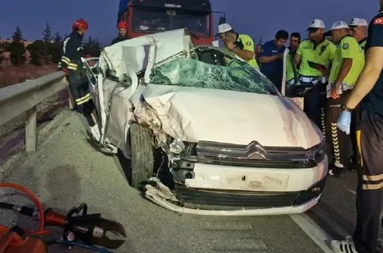 Konya’da Baba-Oğlu Ayıran Trafik Kazası