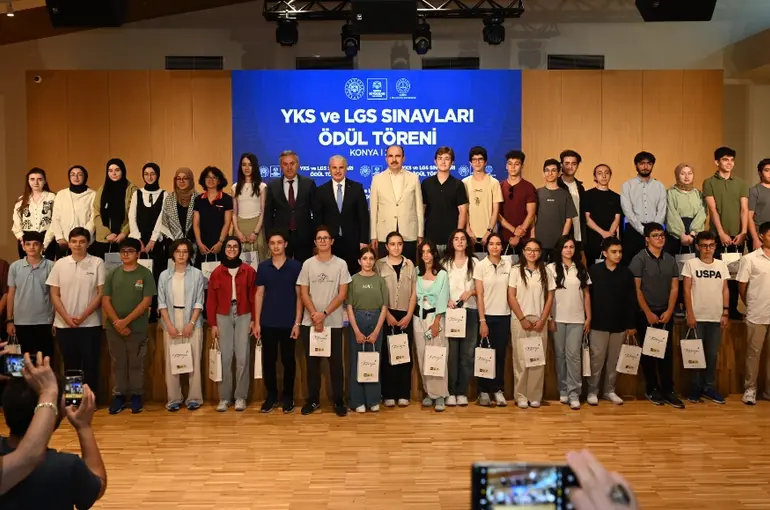 Konya’da Başarıya Vefa: YKS ve LGS Birincileri Ödüllendirildi